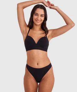 Base Layers Plunge Wirefree Bra - Black