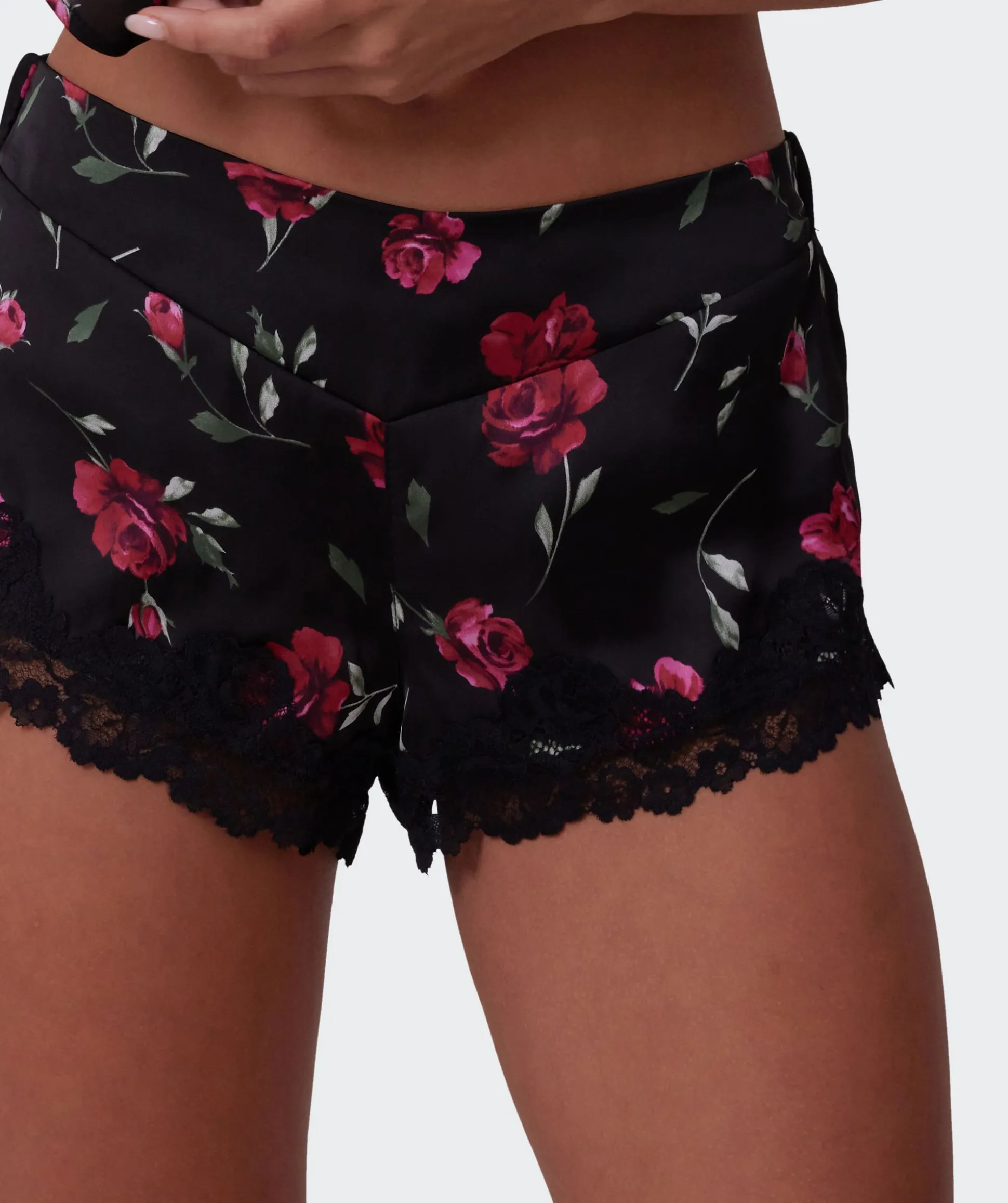 Bethany Short - Print Floral/Black