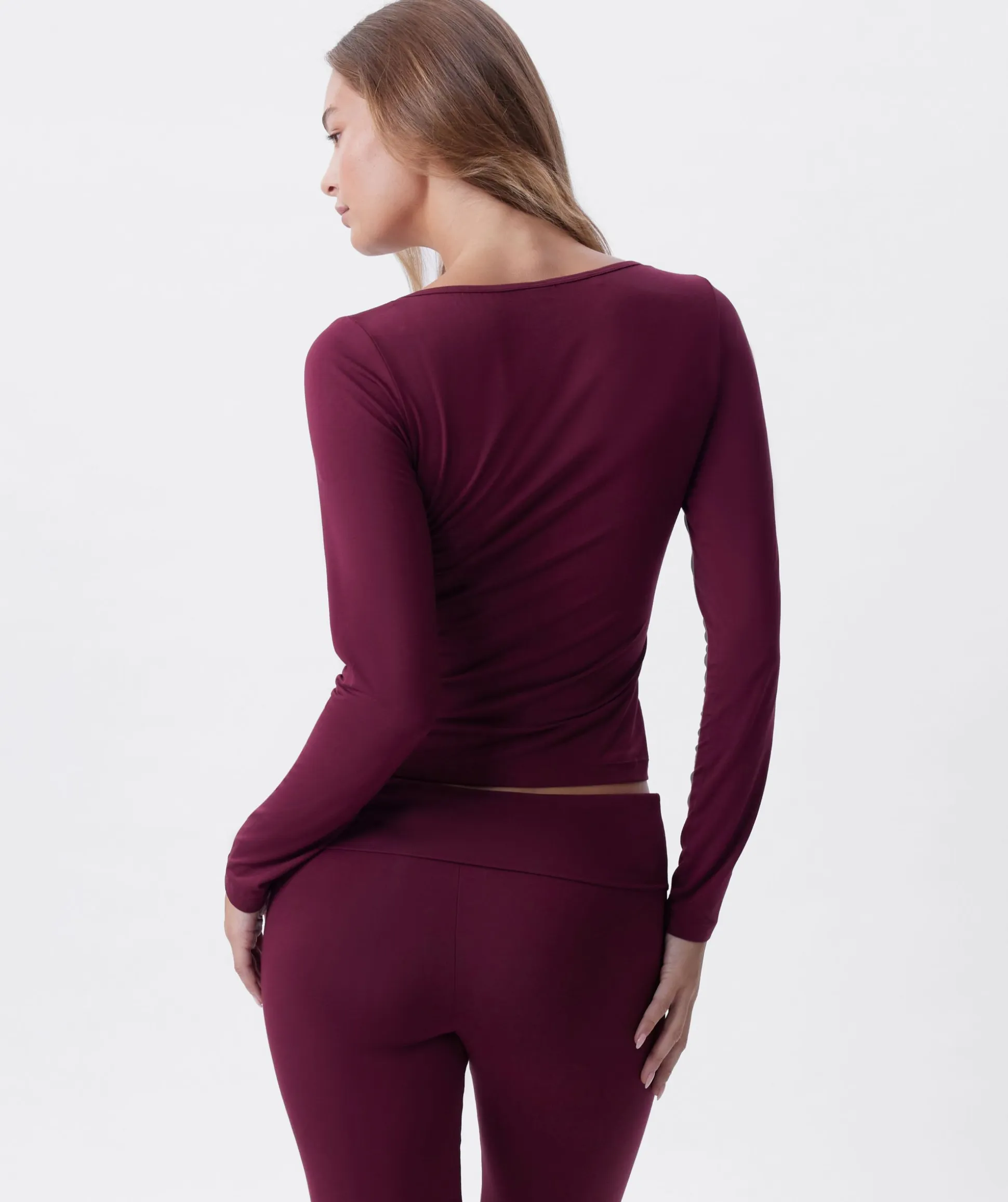 Chill Out Long Sleeve - Berry