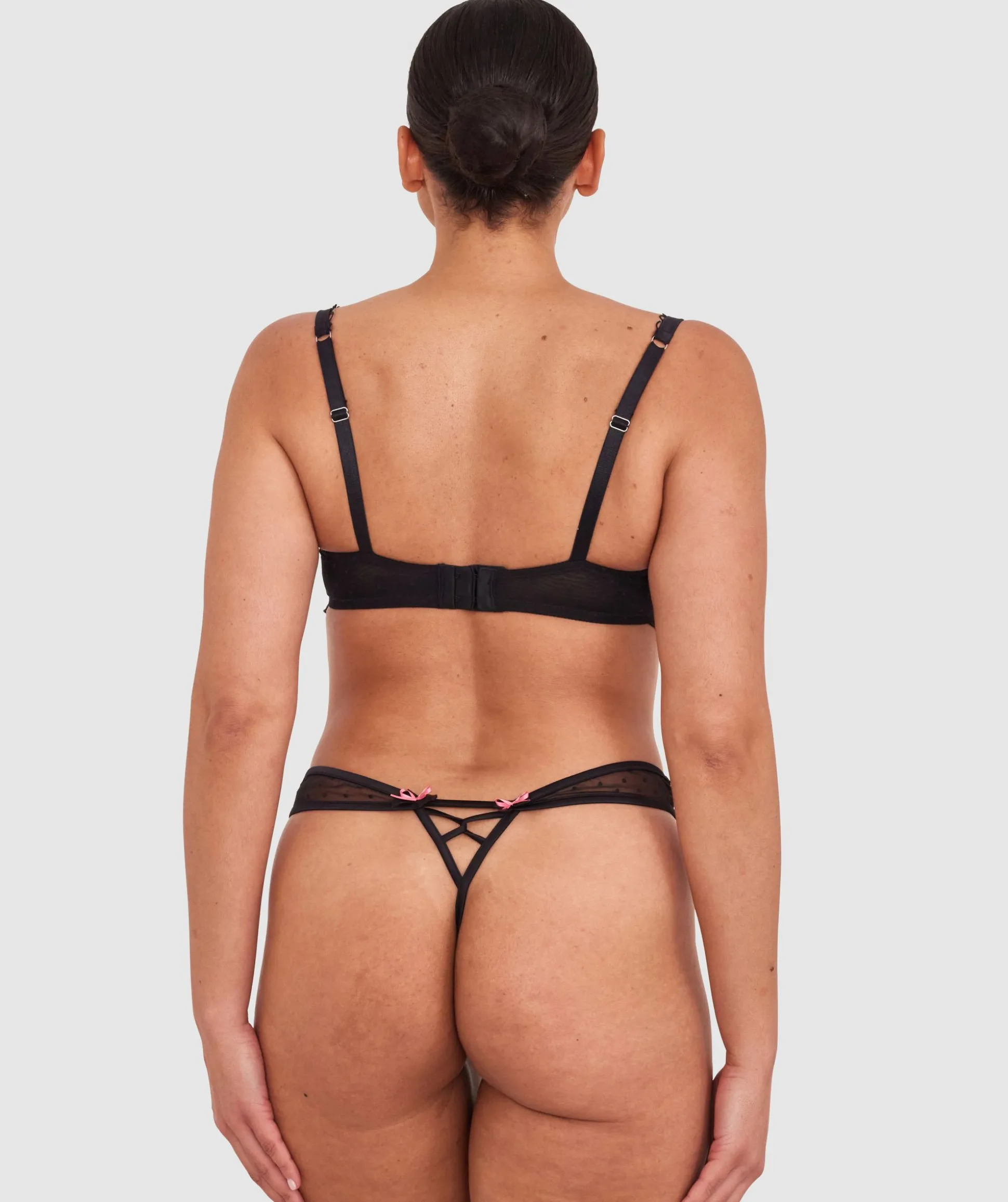 Enchanted Desdemona High Leg String - Black