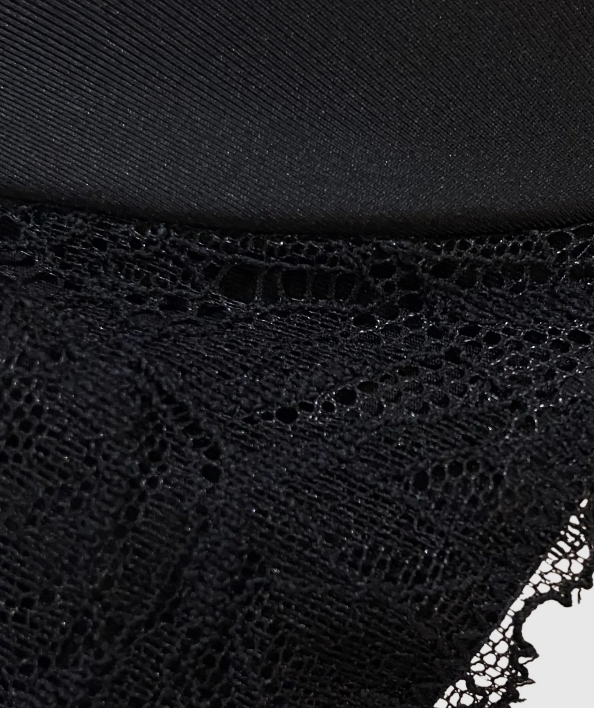 Everyday Luxe Contour Plunge Bra - Black