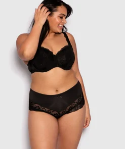 Faith Full Shortie - Black