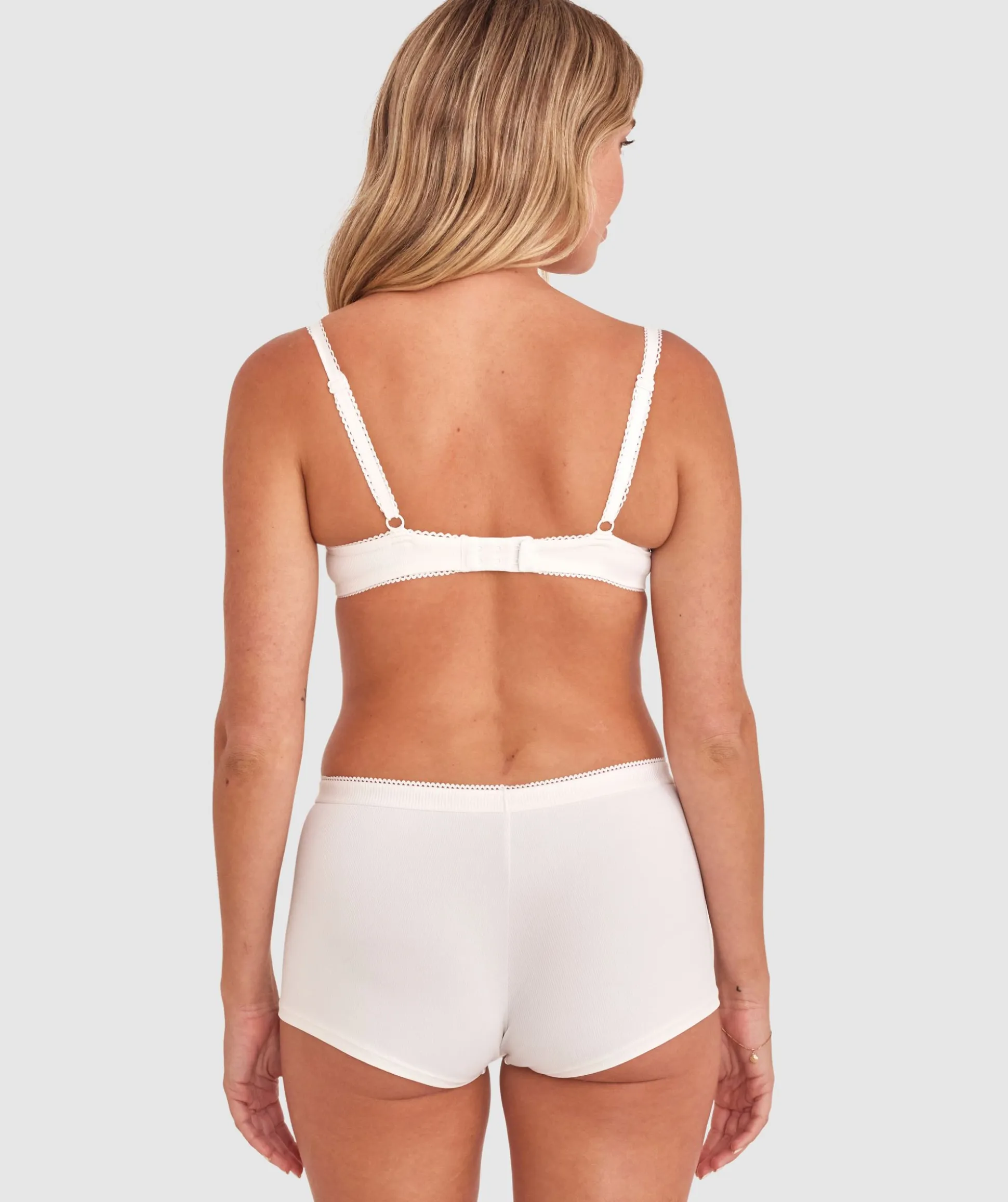 Freya Mid Rise Shortie - Ivory