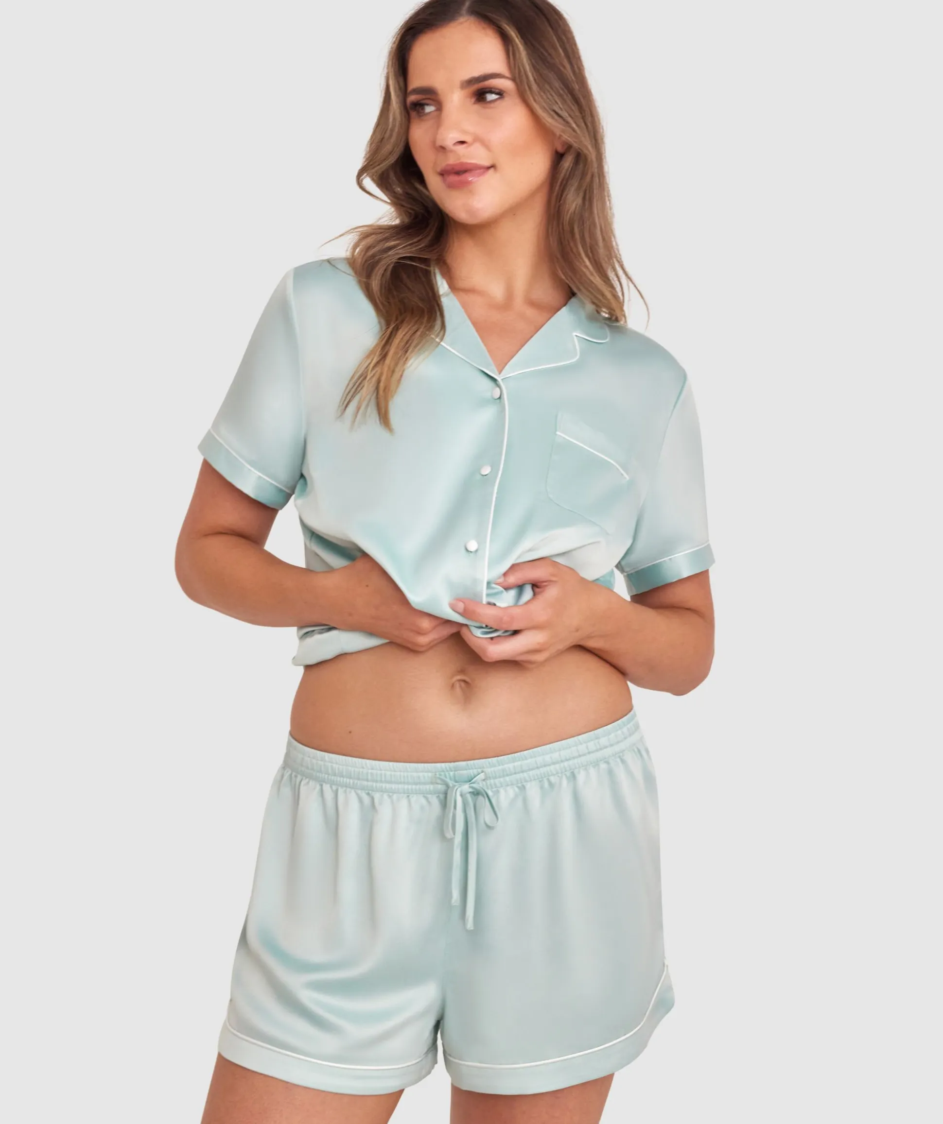 Liquid Satin Short - Light Green