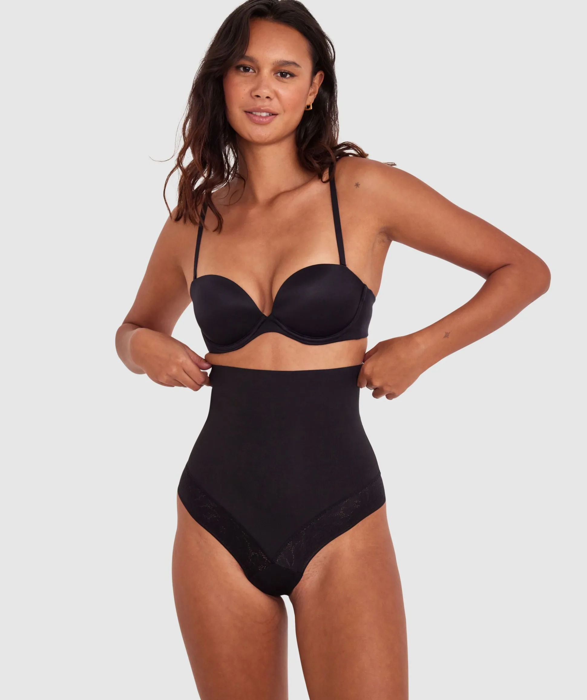 Luxe Solutions Control High Waisted V String - Black