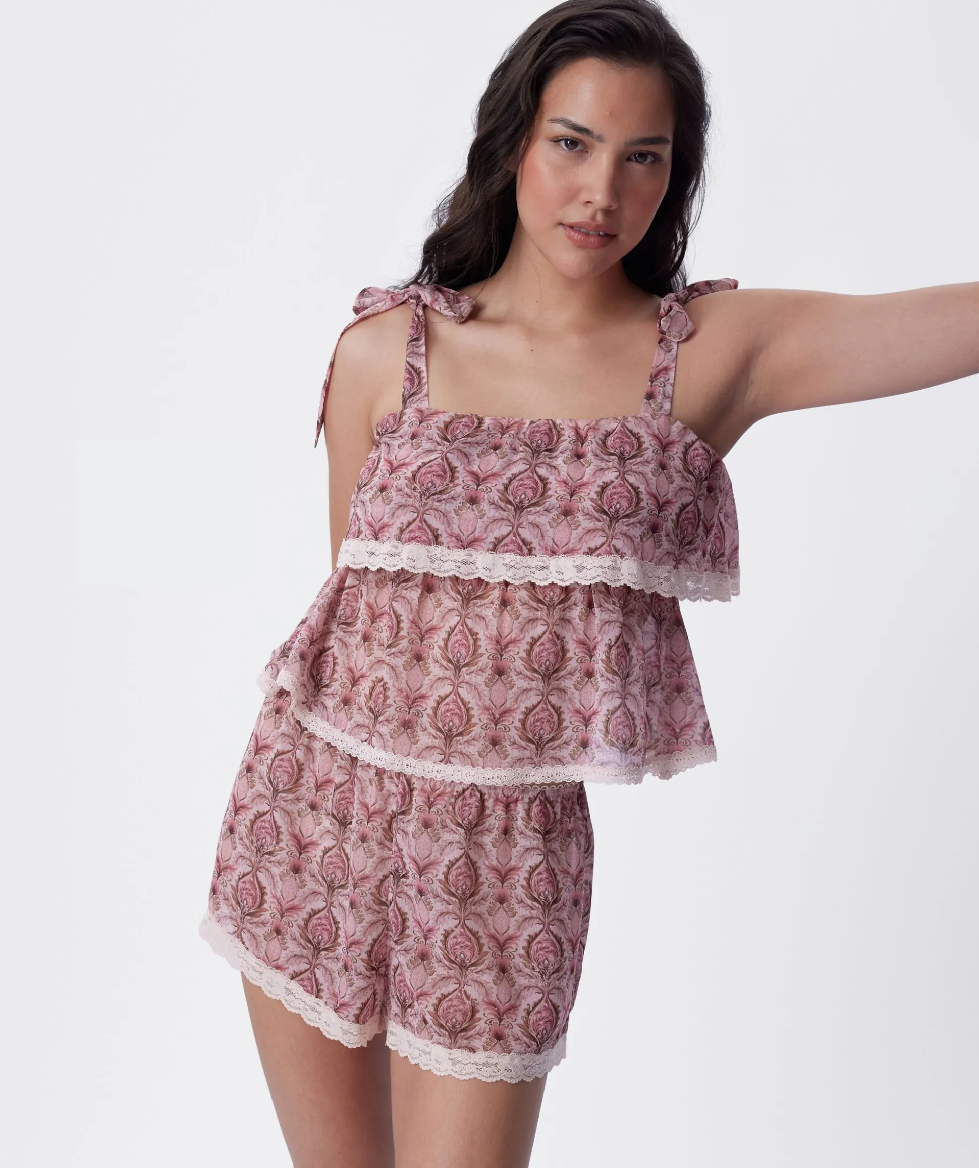 Madeleine Short - Print Paisley