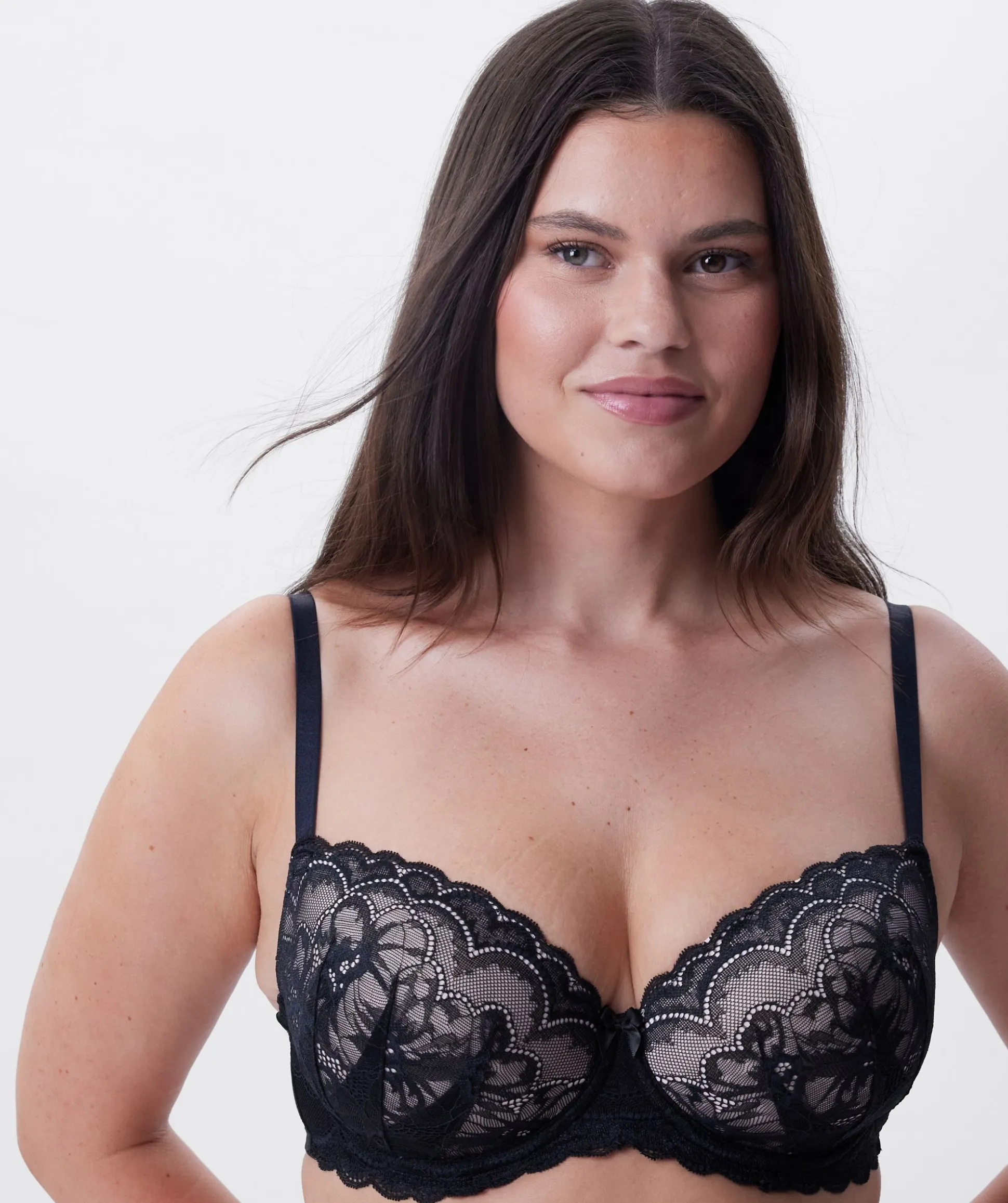Posie Lightly Lined Balconette Bra - Black