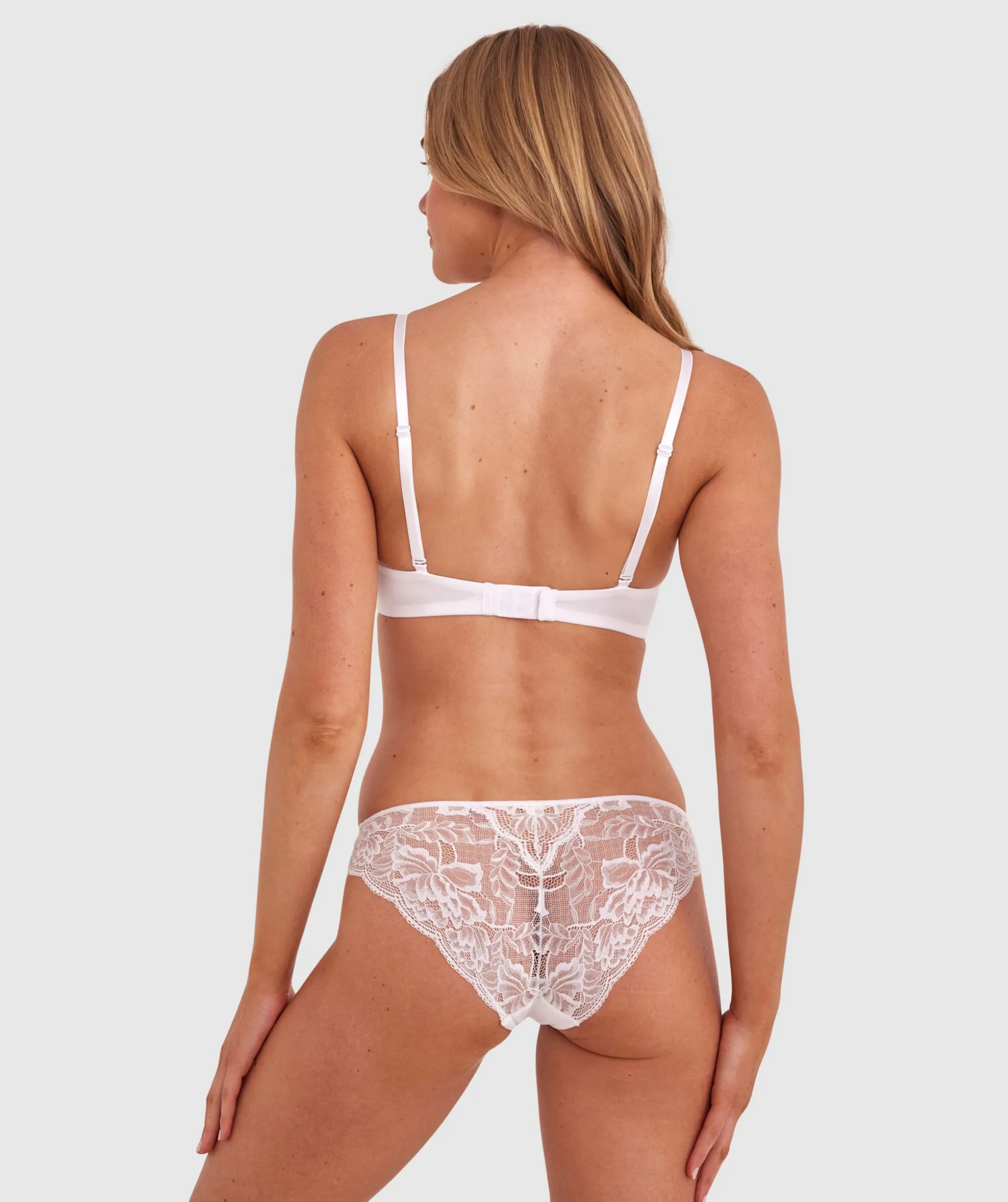 Smooth Comfort Lace Bikini Knicker - Ivory