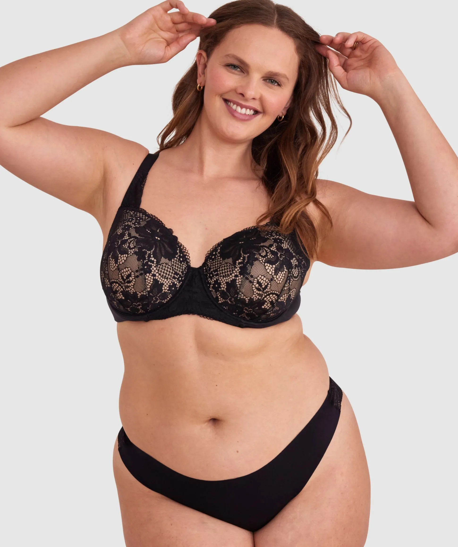Smooth Comfort Lace V String Knicker - Black/ Black