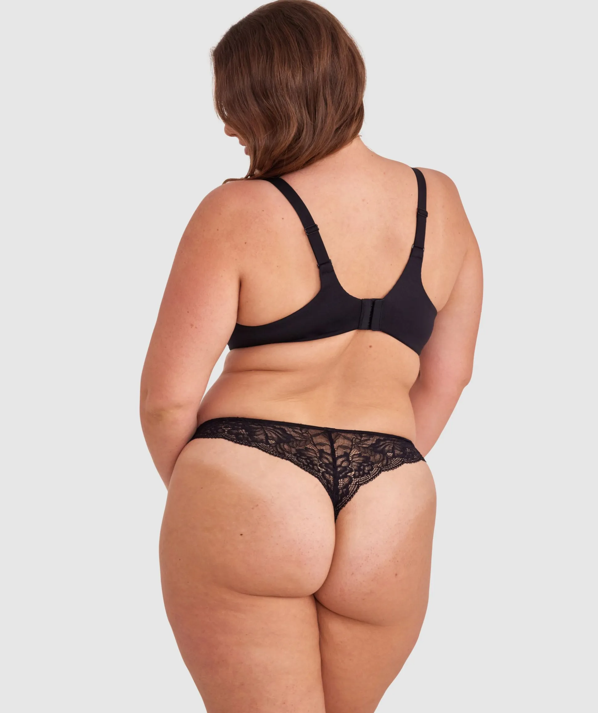 Smooth Comfort Lace V String Knicker - Black/ Black