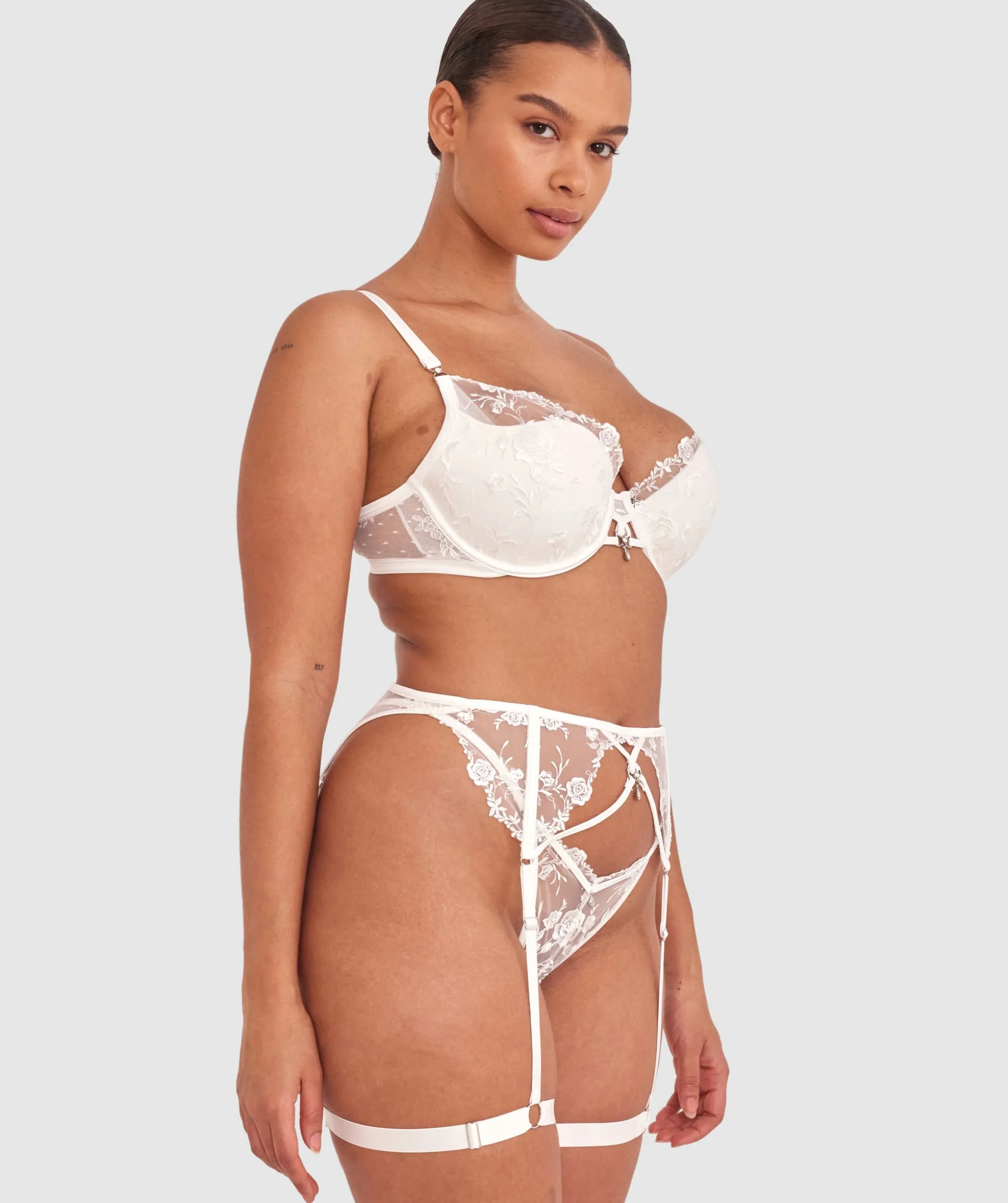 Vamp Honey I'm Home Suspender - Ivory