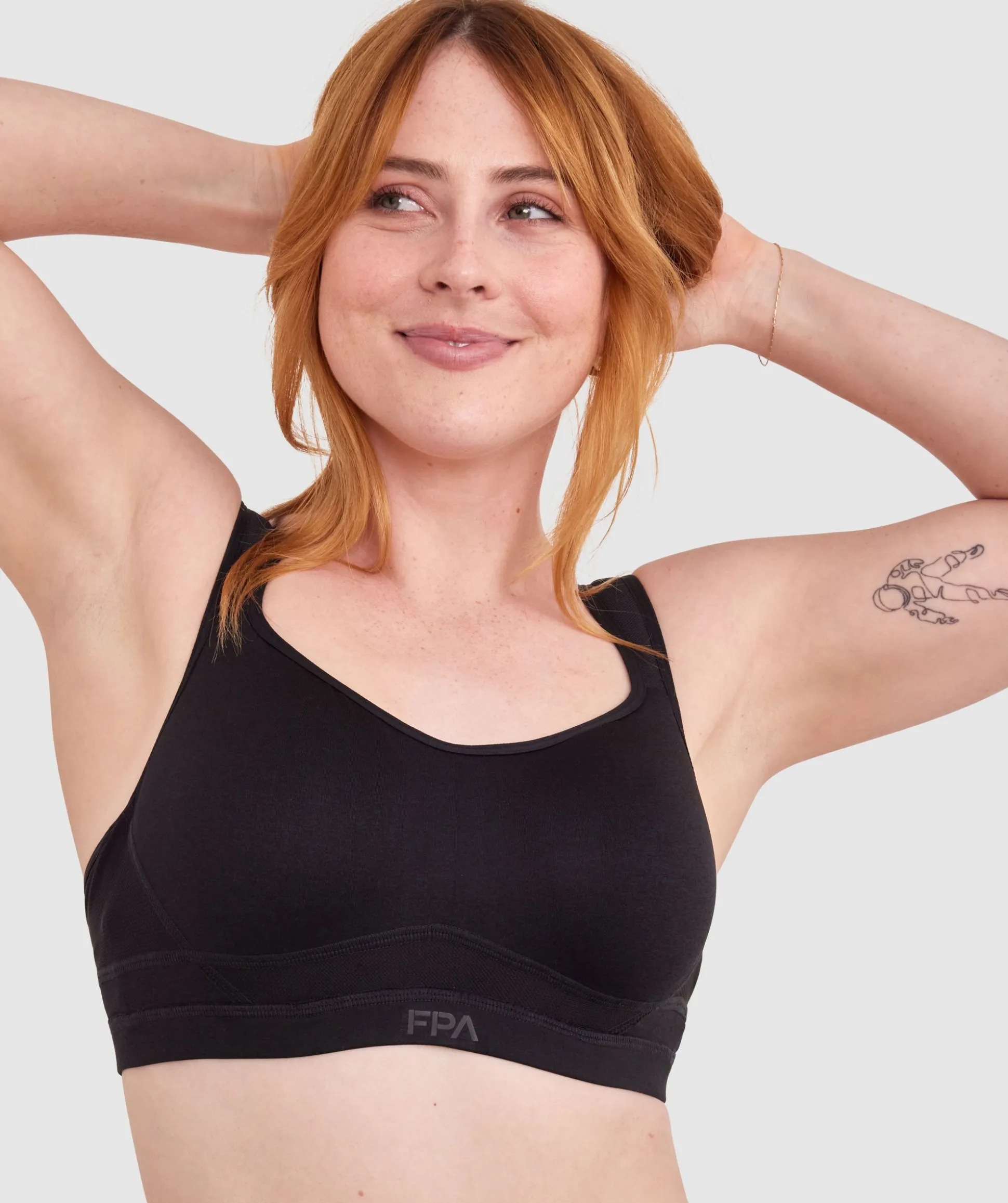 Work It Contour Underwire Sports Bra - Black